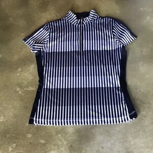 TAIL Women’s XS shirt.  In EUC condition.